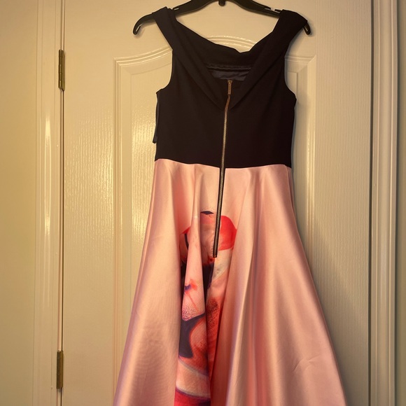 Ted Baker semi formal/ formal dress. Size 2 equivalent to US 6. - Picture 2 of 6